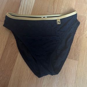 St. John bikini bottom size 2